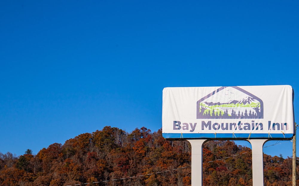 Bay Mountain Inn Cherokee Smoky Mountains 4/45