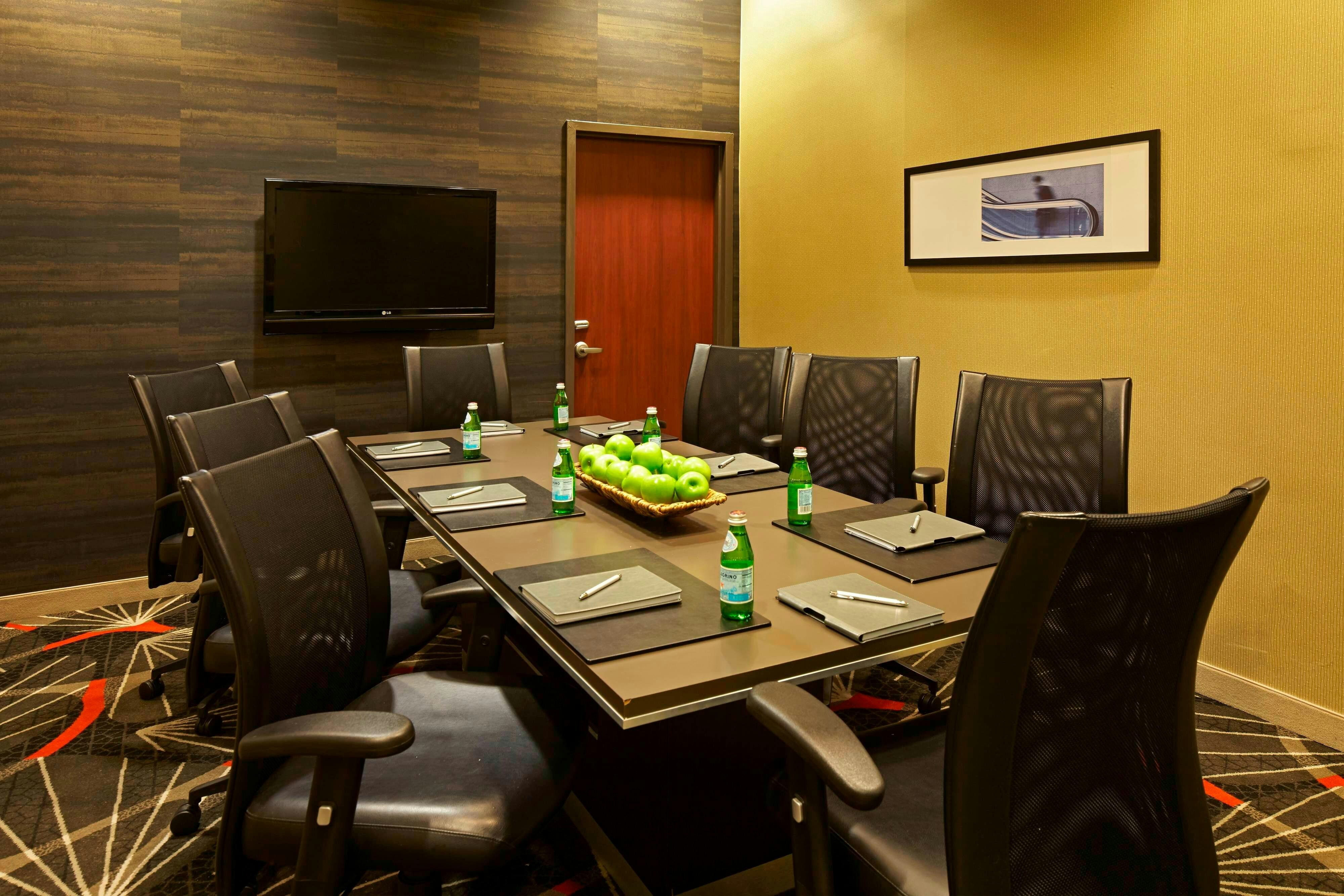 Courtyard By Marriott San Diego Mission Valley/Hotel Circle 13/26