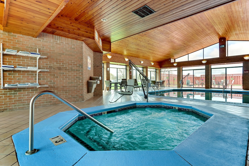 swimming pool spa