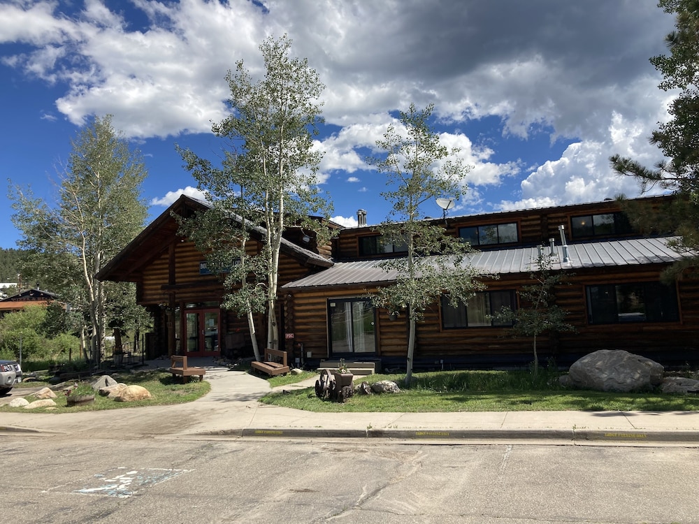 The Boulder Creek Lodge 1/64