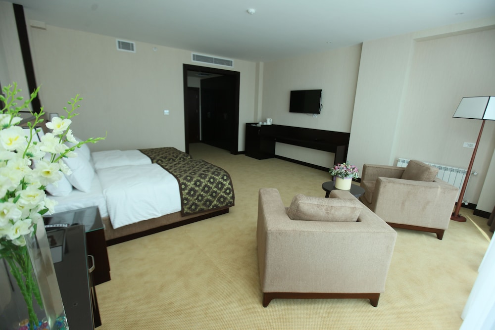 Harmony Hotel Baku 21/27
