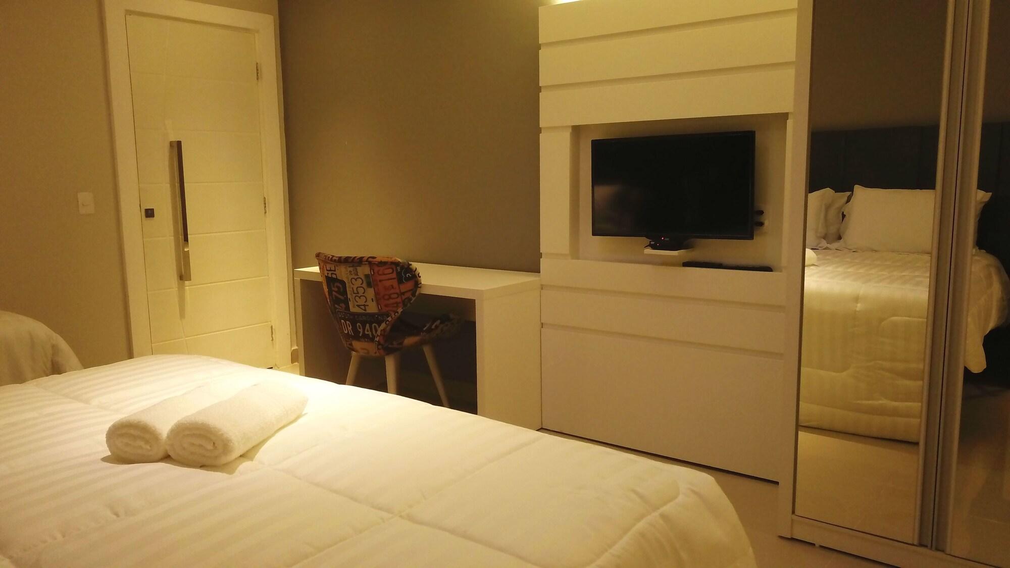 Master, Suite
