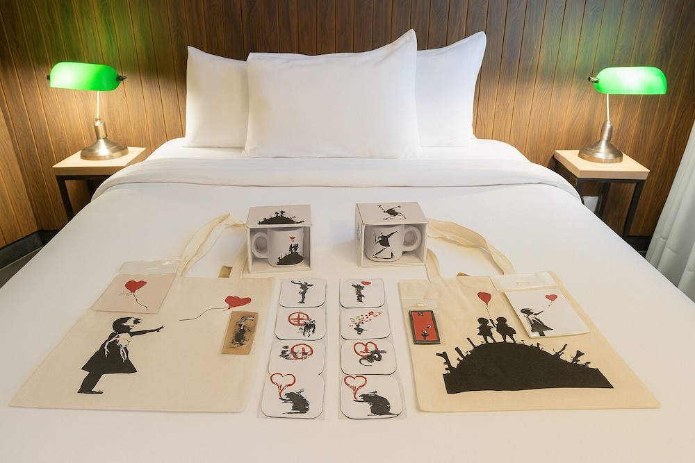 The Walled off Hotel Paris 31/50