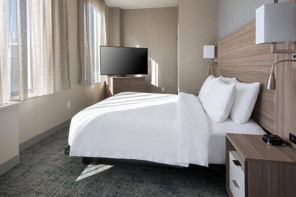 TownePlace Suites by Marriott New York Brooklyn 16/22