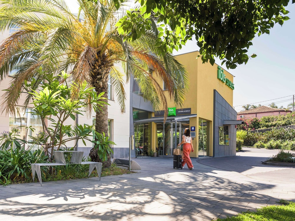 Ibis Styles Catania Acireale 68/75