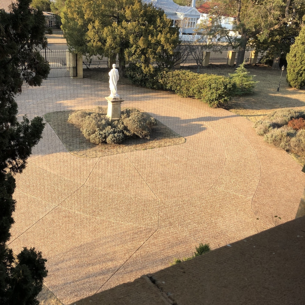 ABBEY OF THE ROSES 41/50