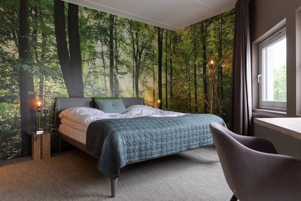 Lautruppark Hotel 24/61