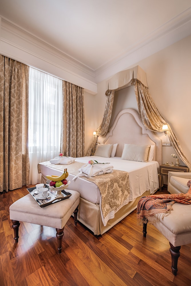 SPERVERI BOUTIQUE HOTEL 18/77