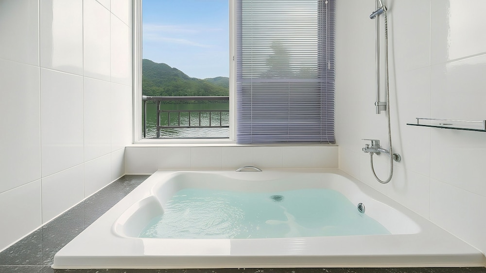 Gapyeong Rialto Pension 23/50