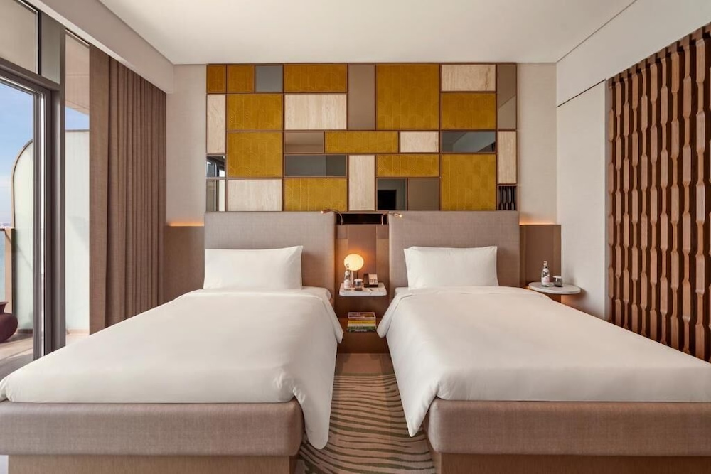 SO/RAS AL KHAIMAH ADULTS ONLY 13 11/55