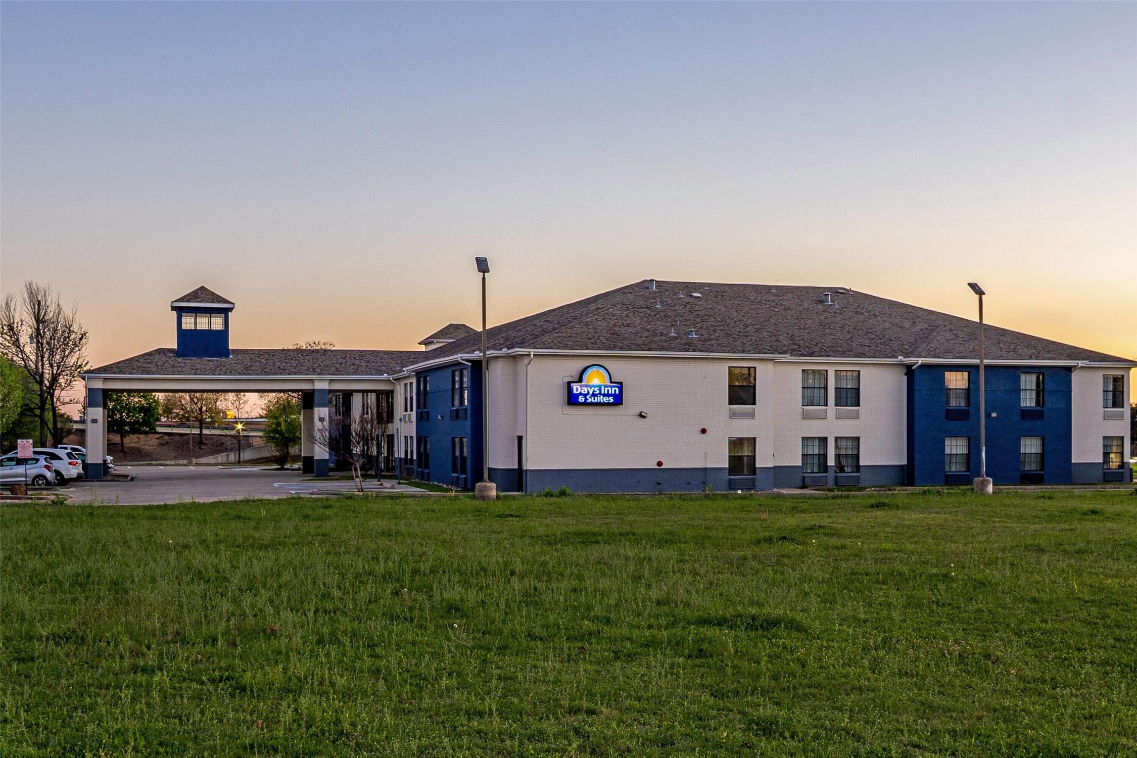 Days Inn by Wyndham Dallas Plano 27/31