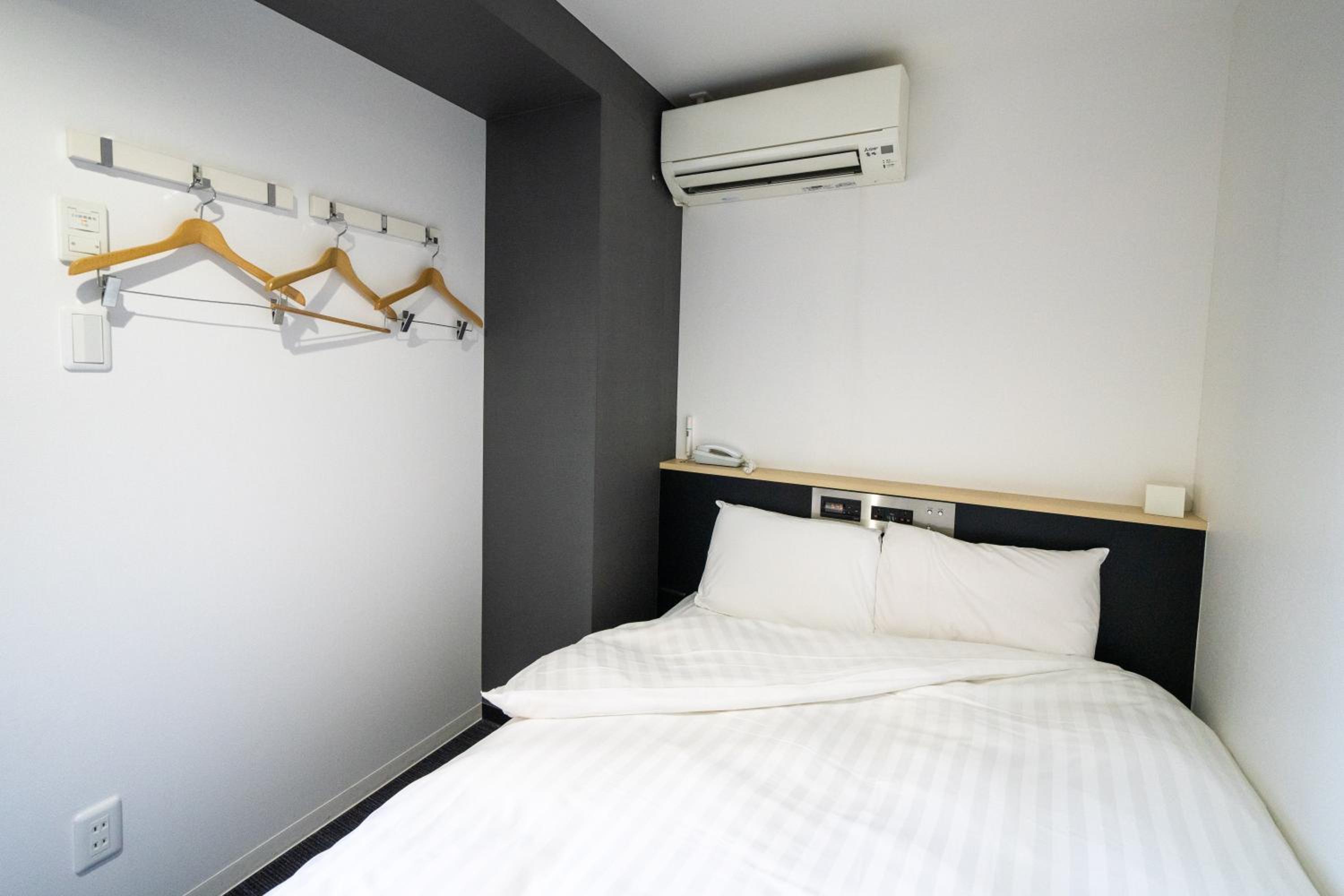 Room, Double Bed
