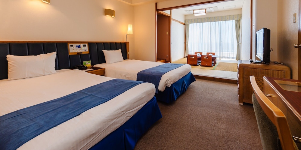 Hotel Resonex Nago 12/50
