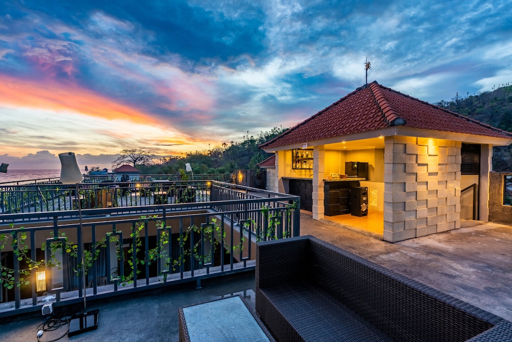 Mejore Beach Hotel 2/50