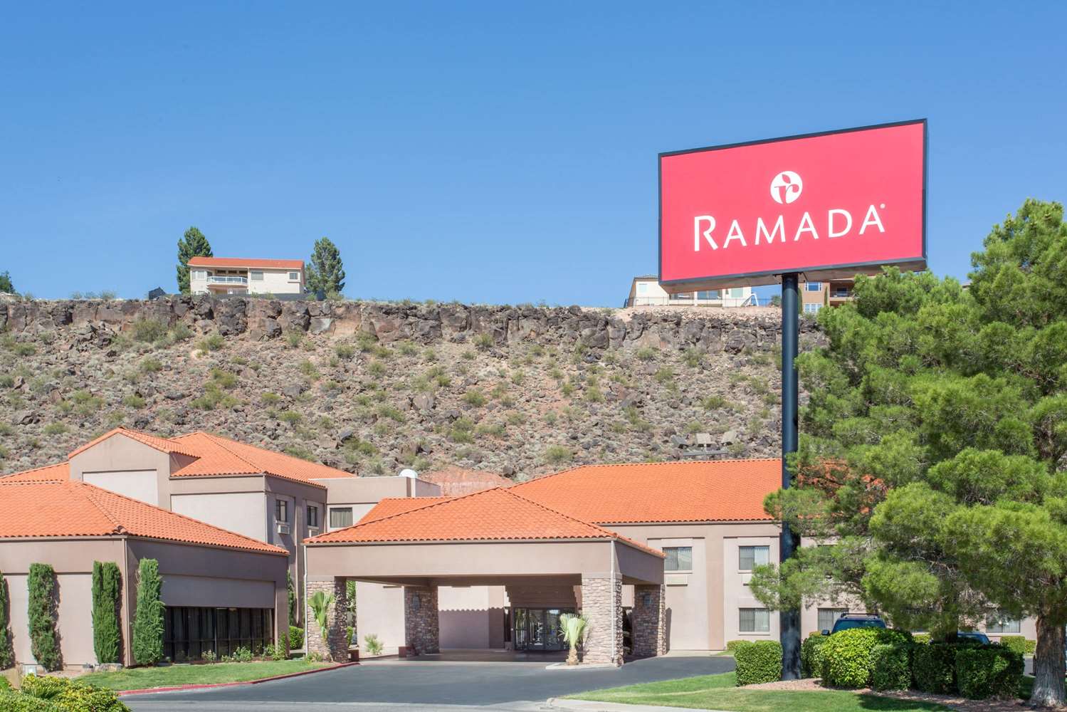 Ramada By Wyndham St George 2/37