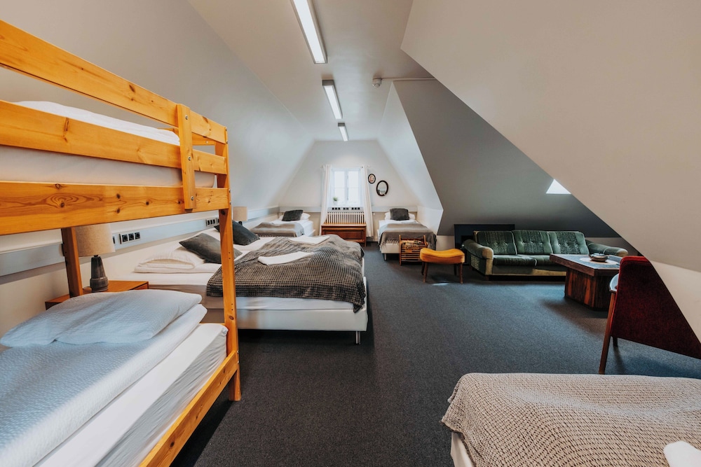 Heradsskolinn Historic Guesthouse 22/50