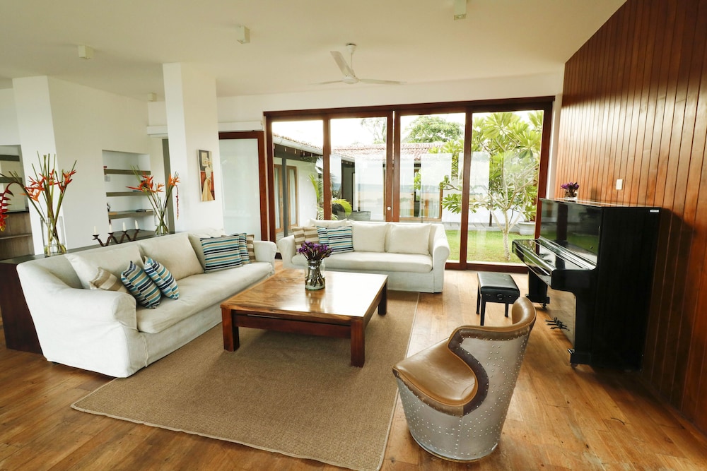 Ubuntu Beach Villas by Reveal 27/50