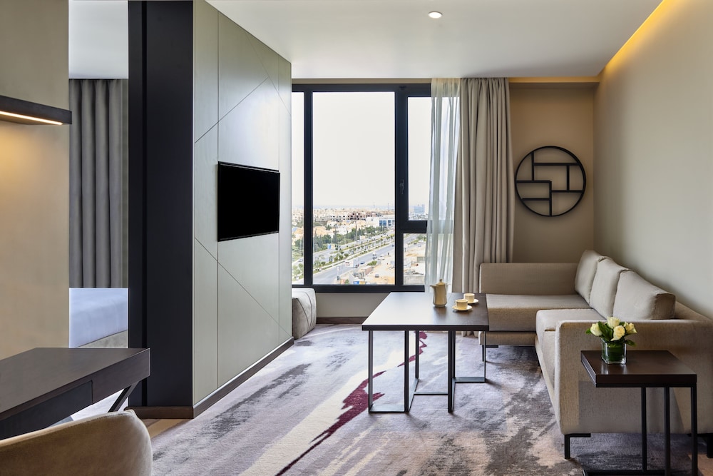 Crowne Plaza West Cairo Arkan 57/78