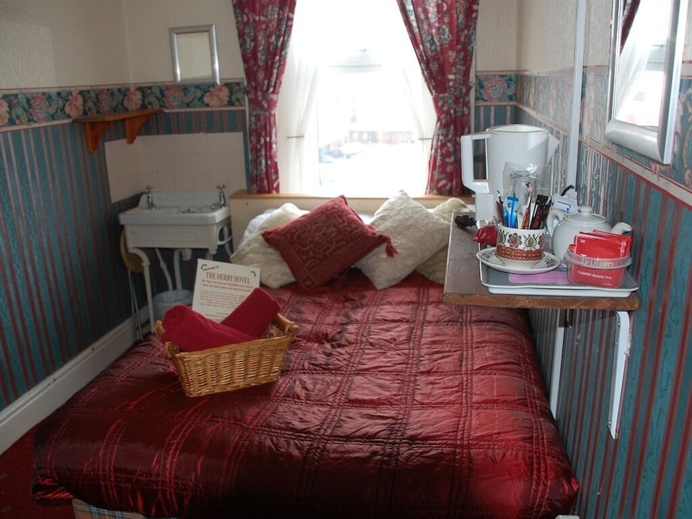 The Derby Hotel - Guest house 14/16