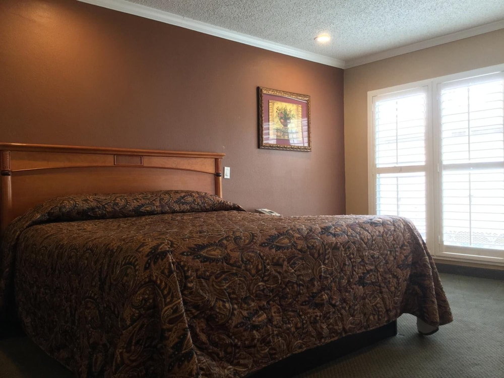 LYFE INN & SUITES by AGA - Beverly Hills 35/57