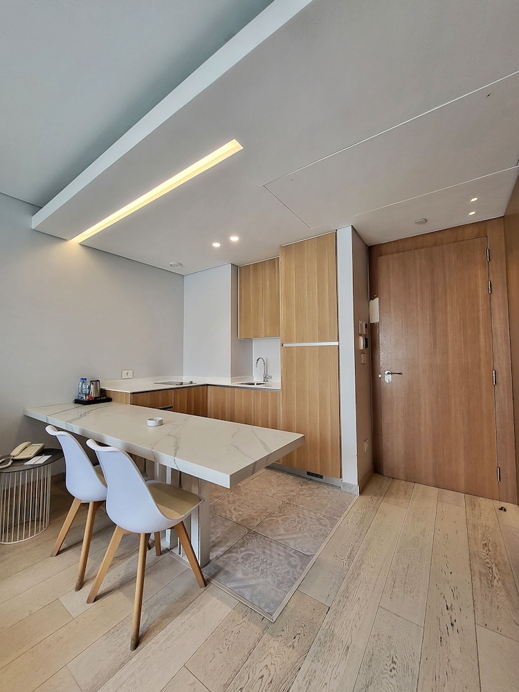 Monot Suites Beirut 24/50