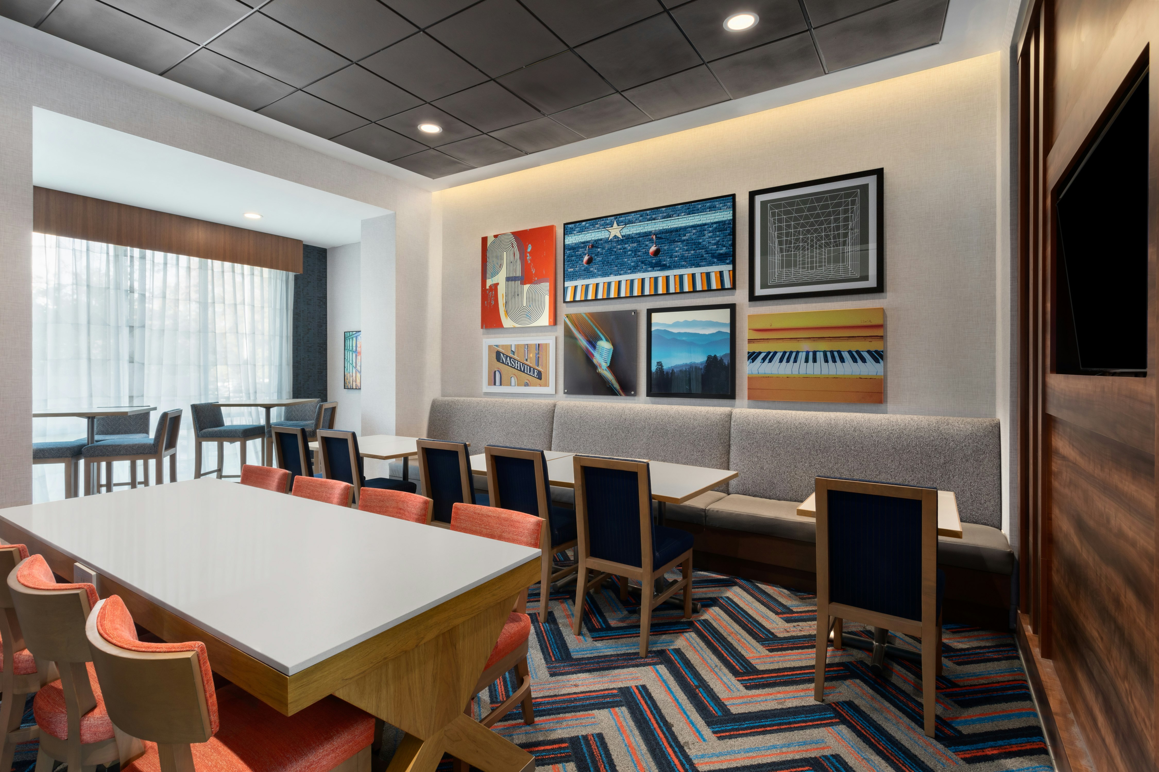 Hampton Inn By Hilton Nashville Airport Century Place 33/42