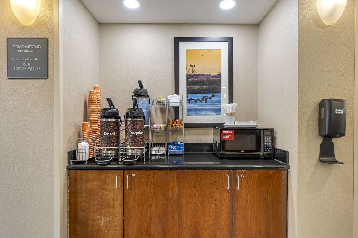 Comfort Suites East 37/42