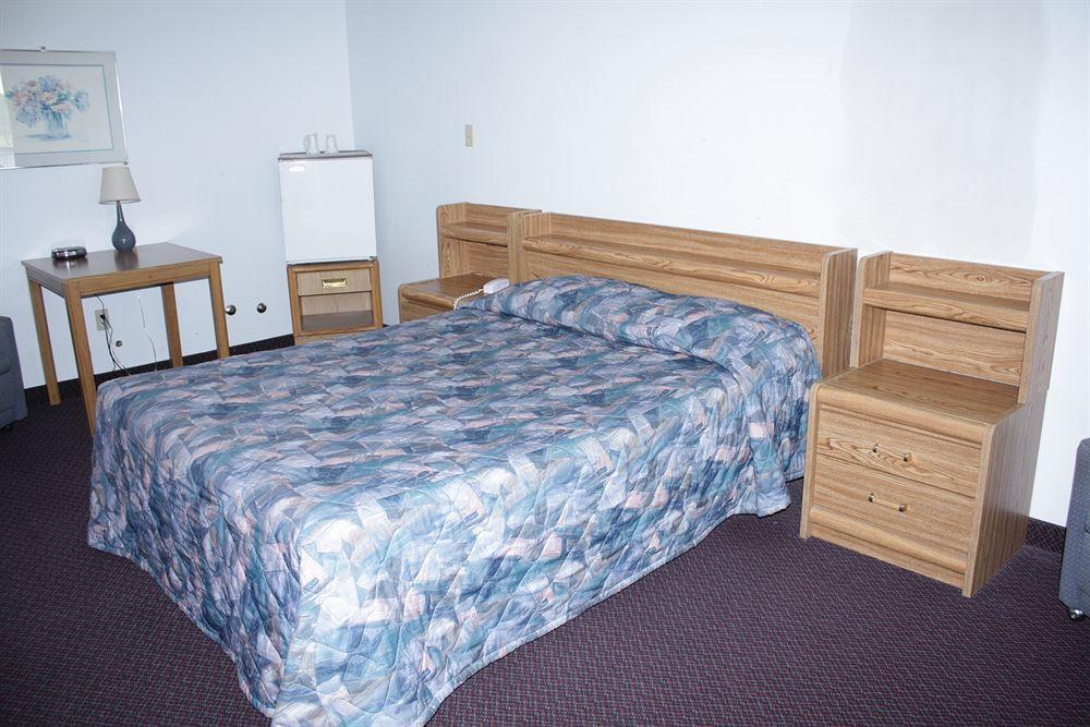 Tropicana Inn 13/30
