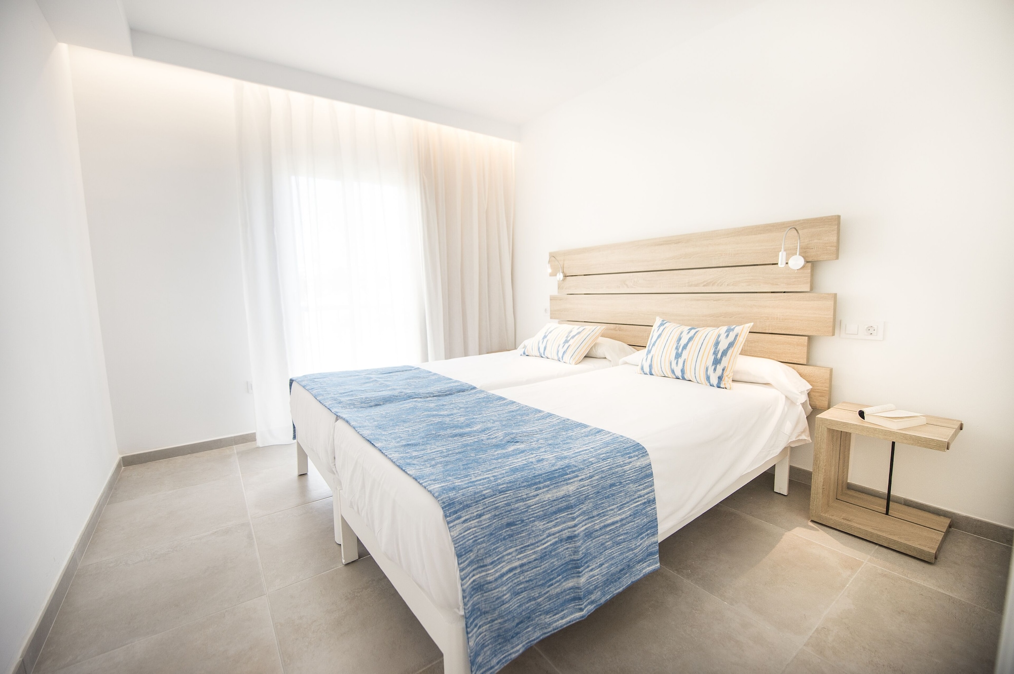 1 BEDROOM, APARTMENT, BALCONY