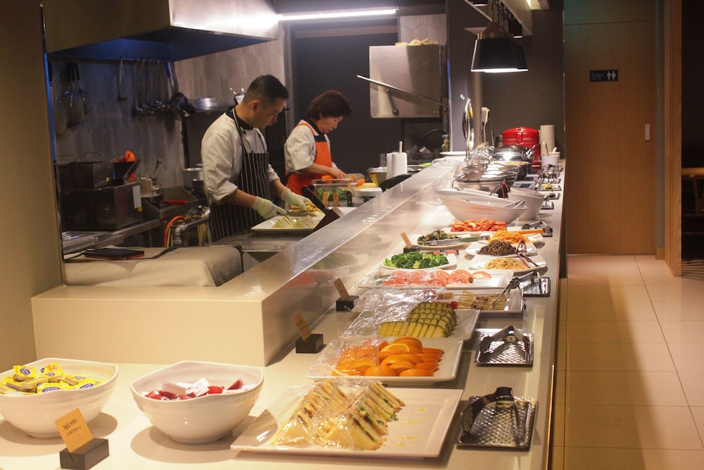 Gangneung Tourist Hotel 44/60