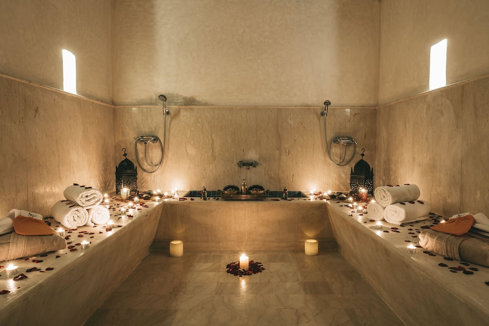 Paradis Plage Surf Yoga Spa Resort 43/83
