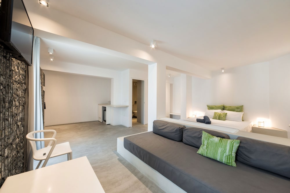 Relux Ios Hotel 16/74