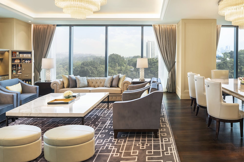 THE ST. REGIS KUALA LUMPUR 44/72
