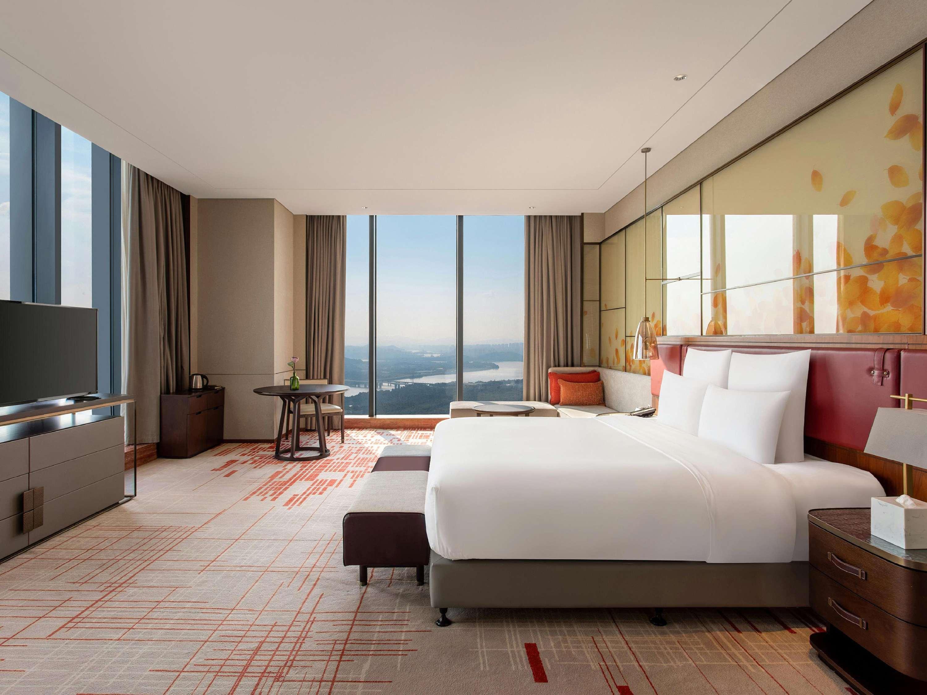 Deluxe, Executive, Double Bed