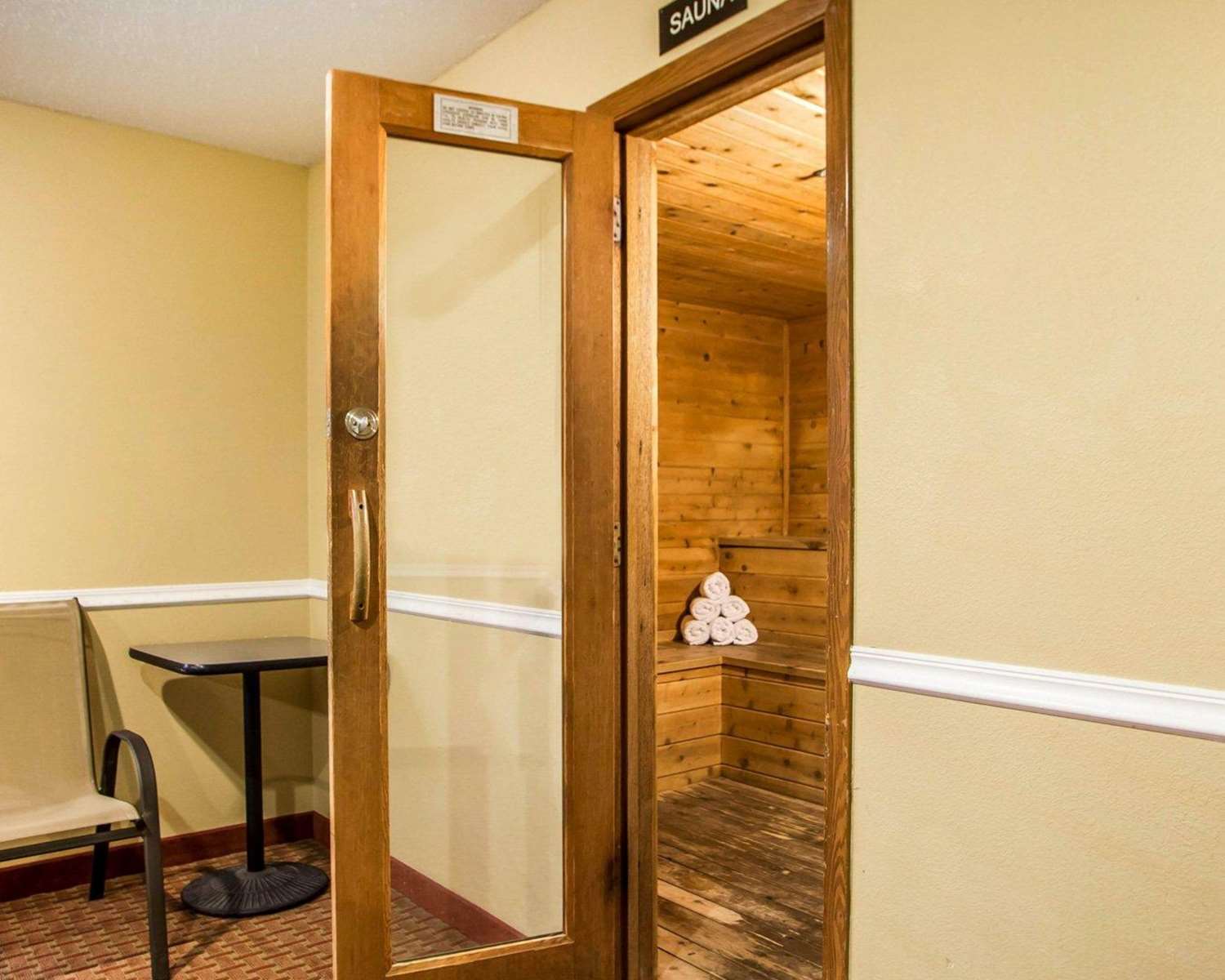 Quality Inn & Suites Davenport near I-80 9/24