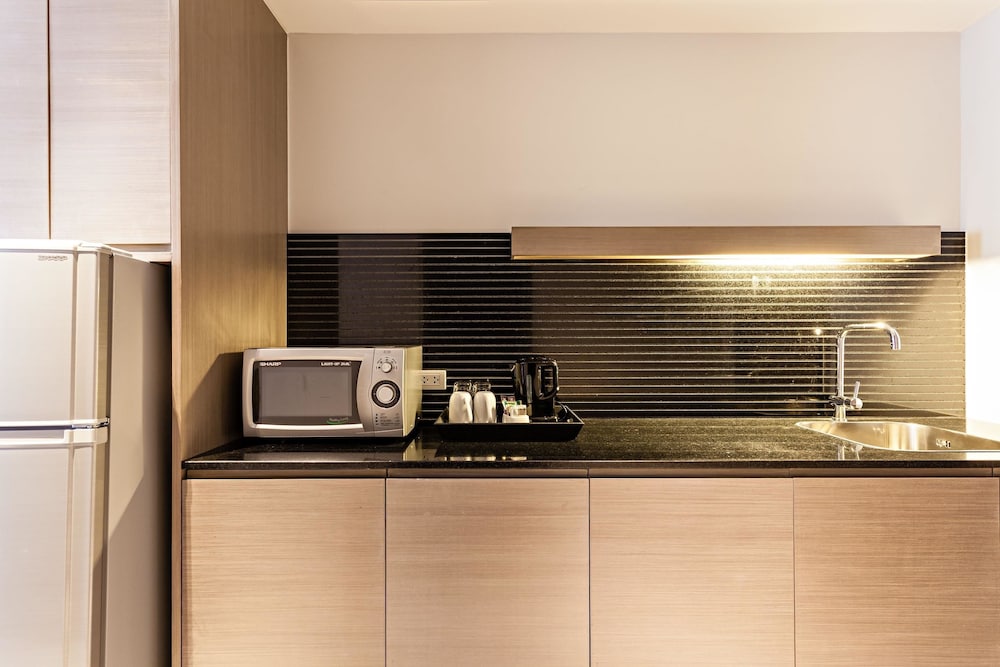 Hyatt Place Bangkok Sukhumvit 1 6/50