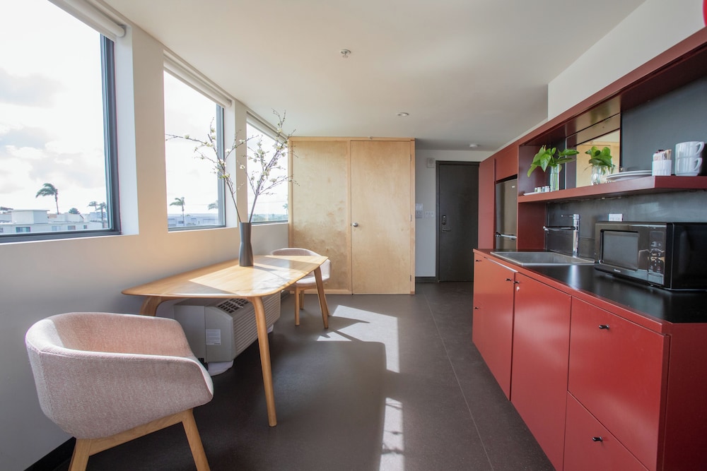 Abpopa Hillcrest 53/70