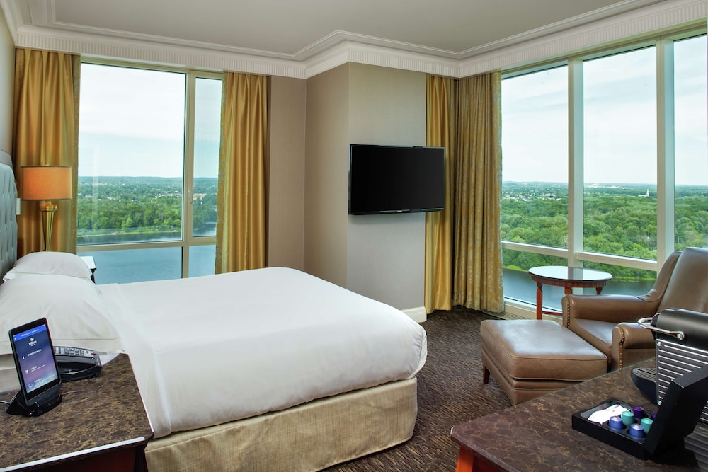 Hilton Lac Leamy 28/86