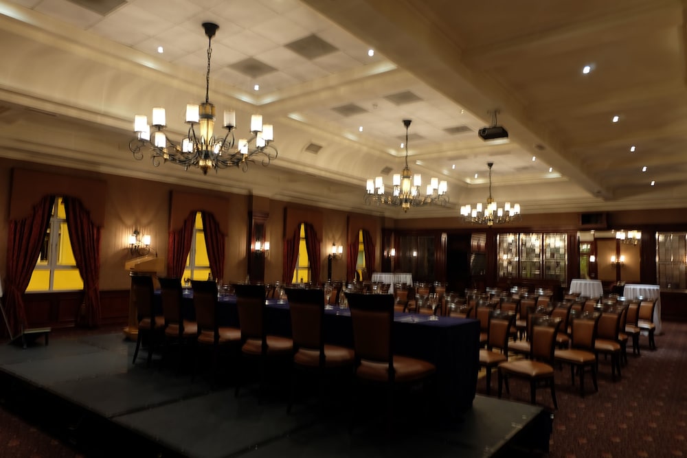 Canal Court Hotel 44/50