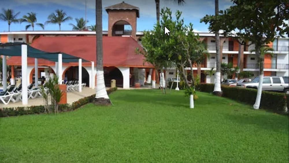 Costa Alegre Hotel And Suites 53/59