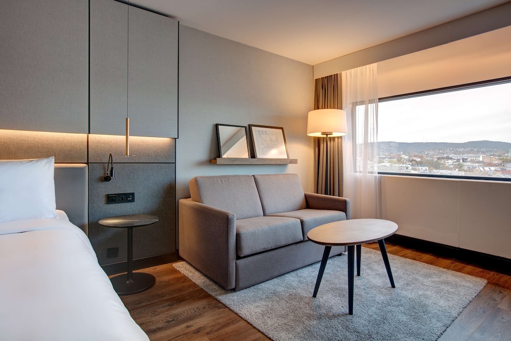 Radisson Blu Scandinavia Oslo 55/76