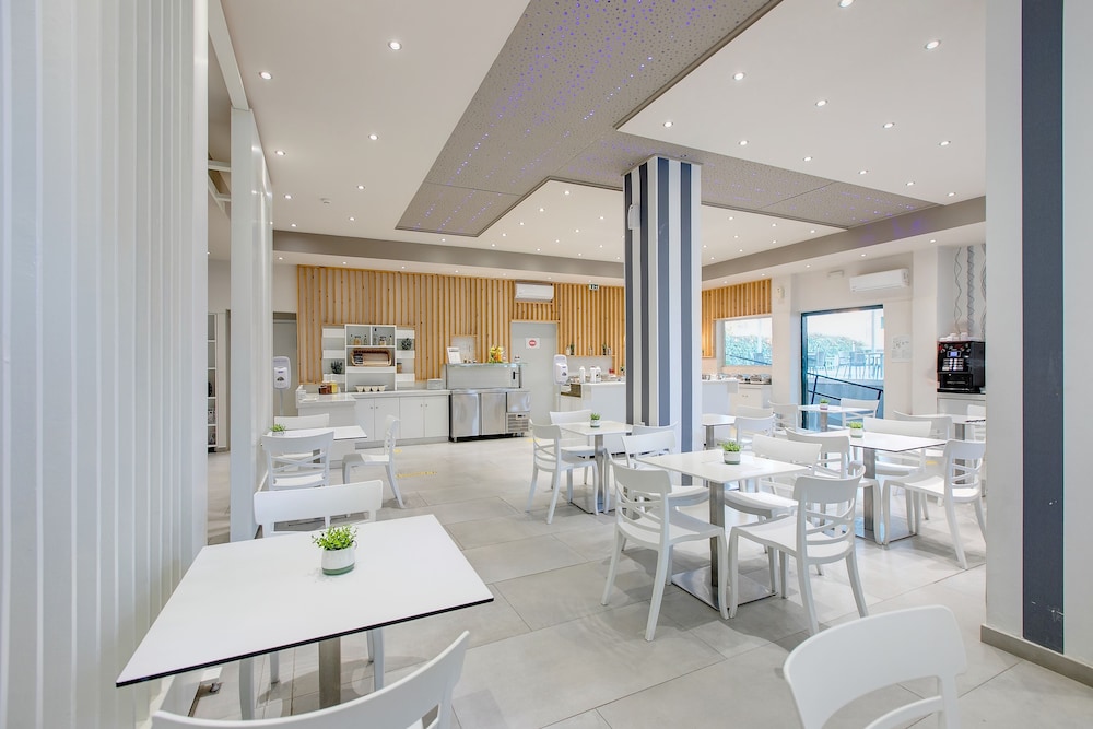 Club Zante Plaza 40/50