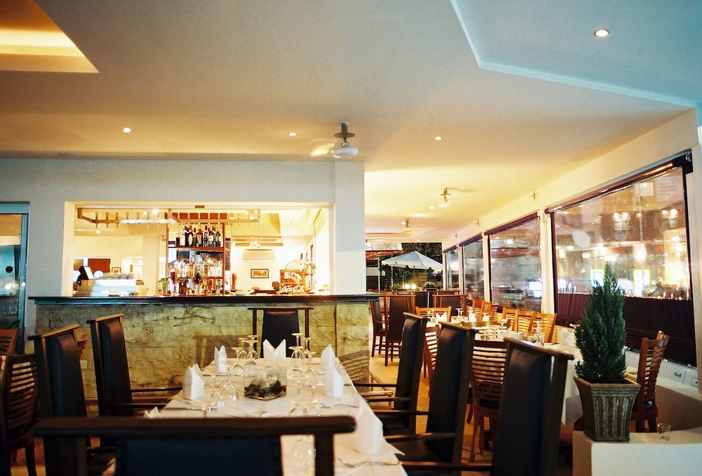 M Boutique Hotel - Adults Only 50/60