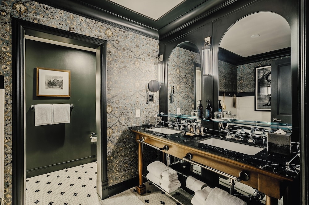 Hotel Jerome An Auberge Resort 49/50