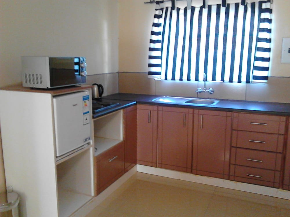 Pacific Conqueror Self Catering Units 23/32