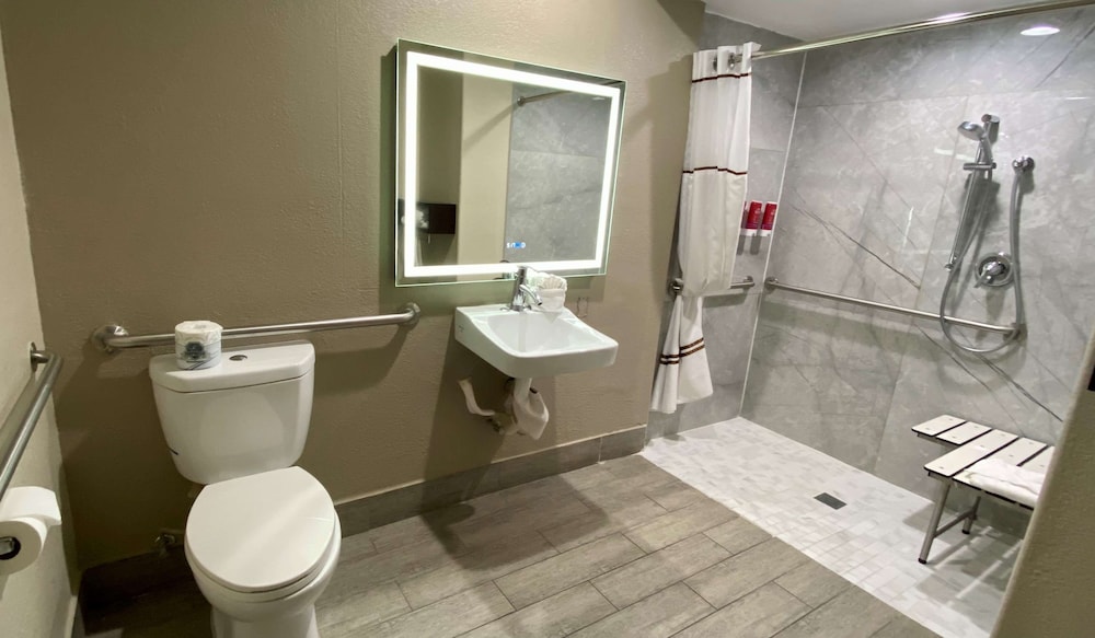 SureStay Hotel by Best Western Santa Cruz 32/54