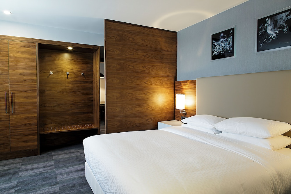 Bof Hotels Business 19/50