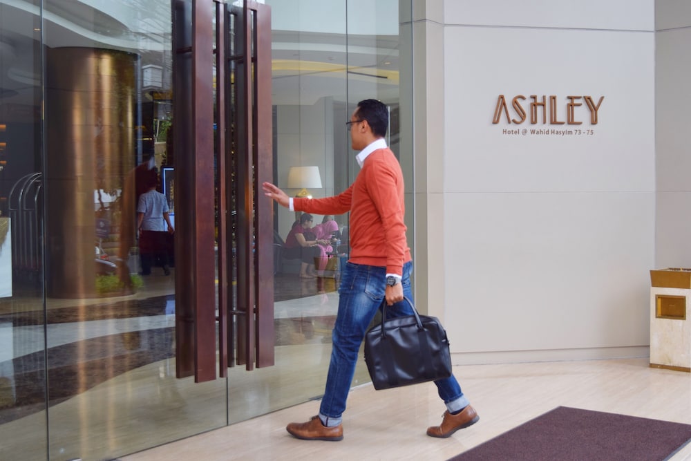 Ashley Hotel Jakarta 9/66
