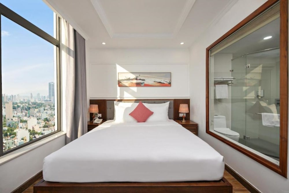The Sail Hotel Danang 23/50