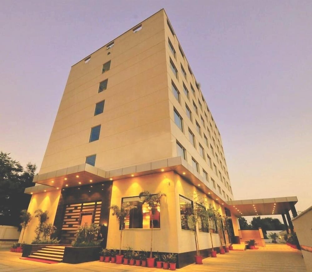 Hotel Marigold Jaipur 1/42